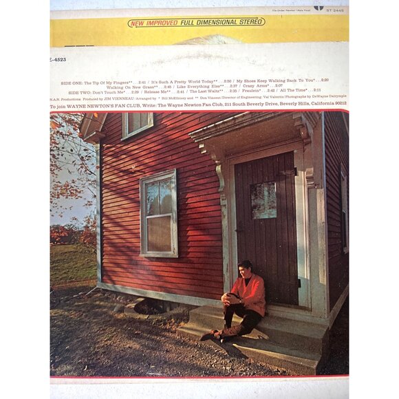 Wayne Newton Vinyl Record Trio: Showcases his Classic hits See Photos - Picture 4 of 6